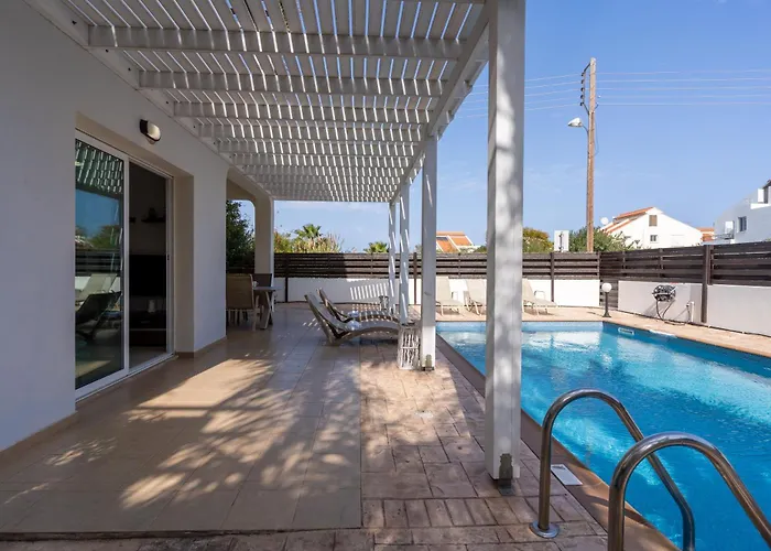 Casa Yasmina - 3 Bedroom Villa In Protaras