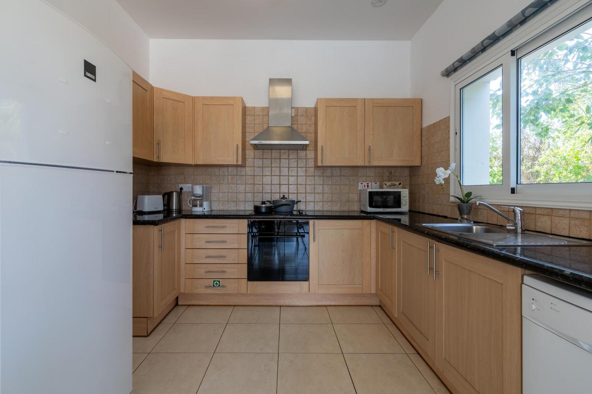 Casa Yasmina - 3 Bedroom In Apartman Protarász